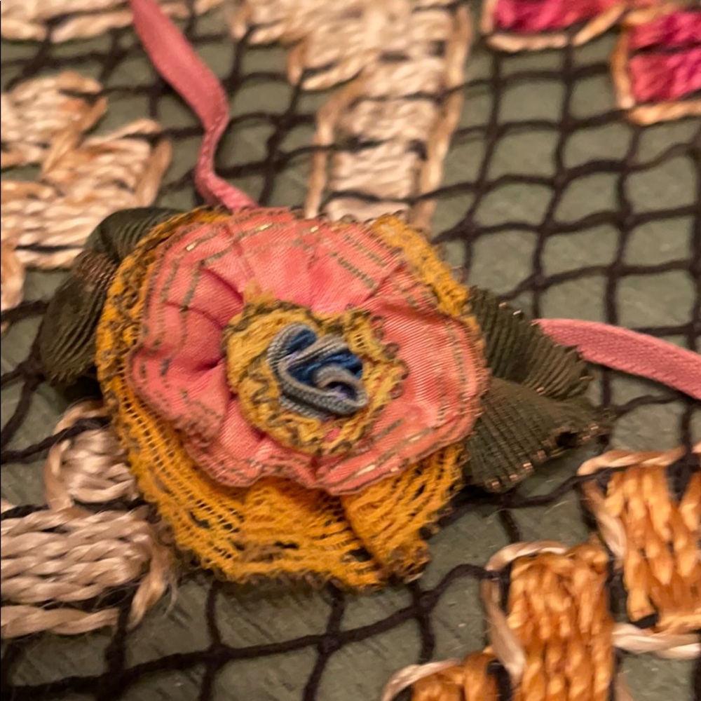 ANTIQUE Hdmd RIBBON-WORK Hat Flower Necklace Pin